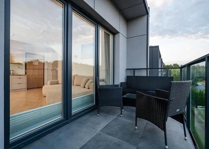 Rabienska Urban Elegance By Bookinghost * ウッチ